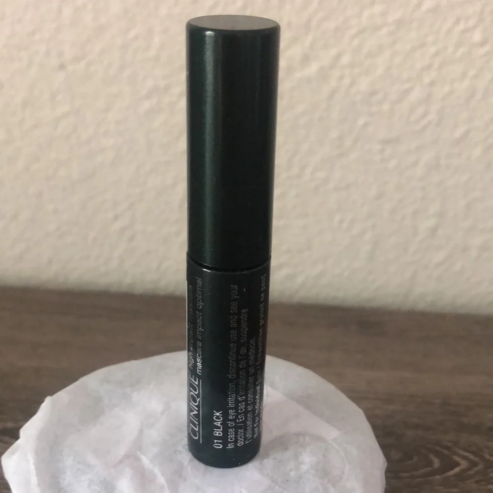 ❤️$3 NWT Clinique High Impact Mascara in Black 3.5ml